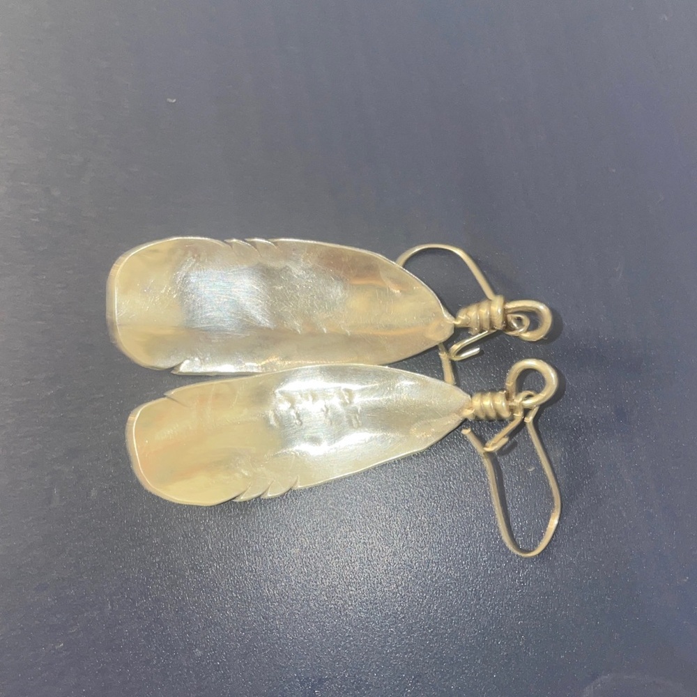 Elegant Silver Feather Earrings - Picture 2 of 2